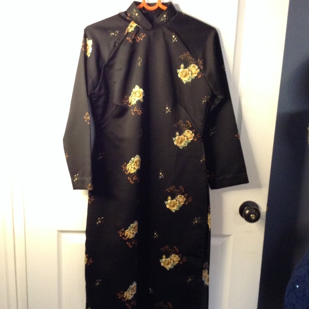 VTG Handmade Navy Floral Kimono "S" Snaps to waist Geisha Girl Beautiful Sleep